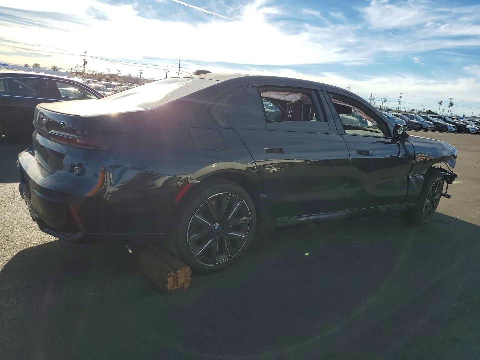 Photo 3 from auction – 2025 BMW 740 with VIN WBA23EH03SCU57501