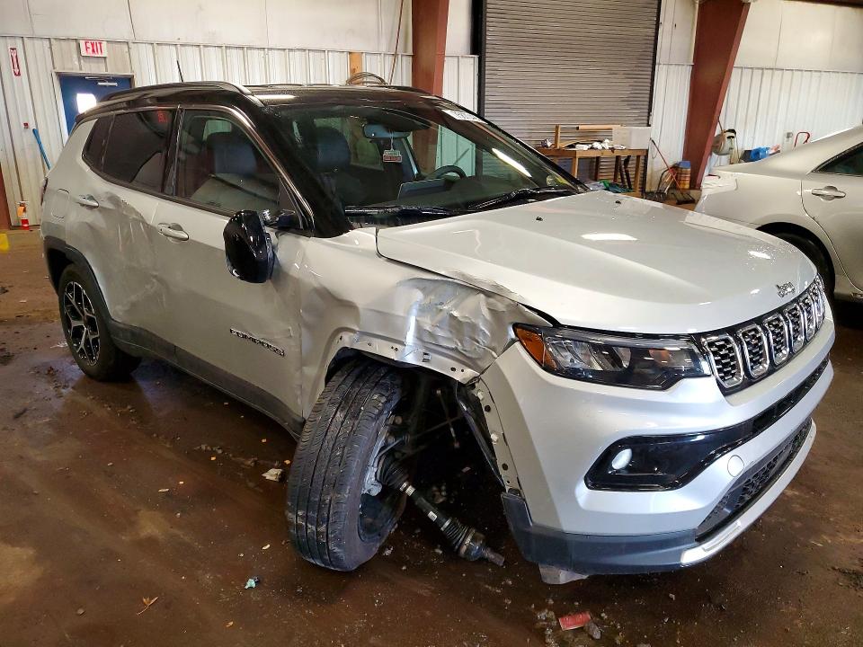 Photo 4 from auction – 2025 JEEP COMPASS with VIN 3C4NJDCN8ST567788