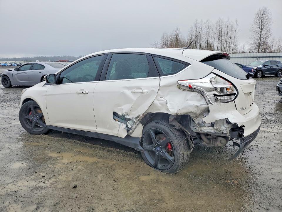 Photo 2 from auction – 2014 FORD FOCUS with VIN 1FADP3N2XEL375642