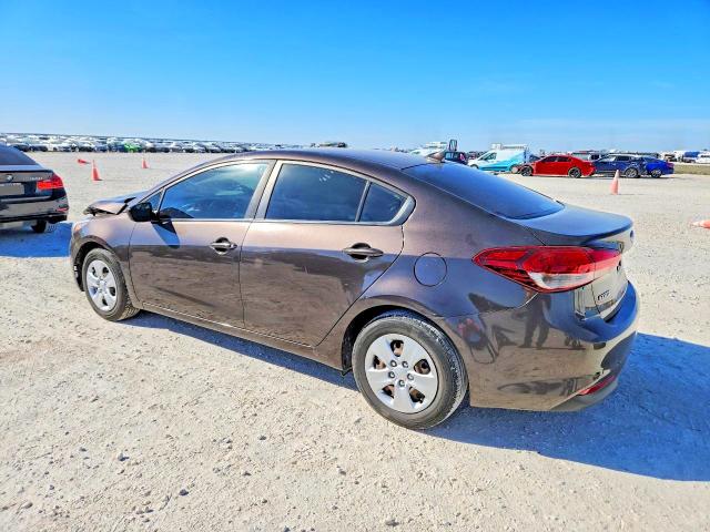Photo 2 from auction – 2017 KIA FORTE with VIN 3KPFK4A73HE103438