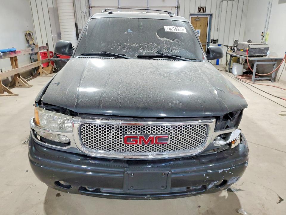 Photo 5 from auction – 2004 GMC YUKON DENA with VIN 1GKEK63U44J189094
