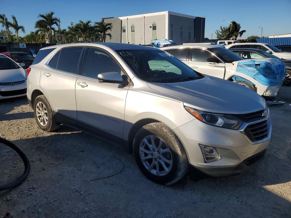 Photo 4 from auction – 2018 CHEVROLET EQUINOX LT with VIN 3GNAXJEV6JS571827