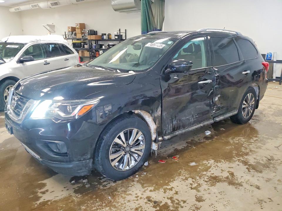 Photo 1 from auction – 2017 NISSAN PATHFINDER with VIN 5N1DR2MM0HC662635