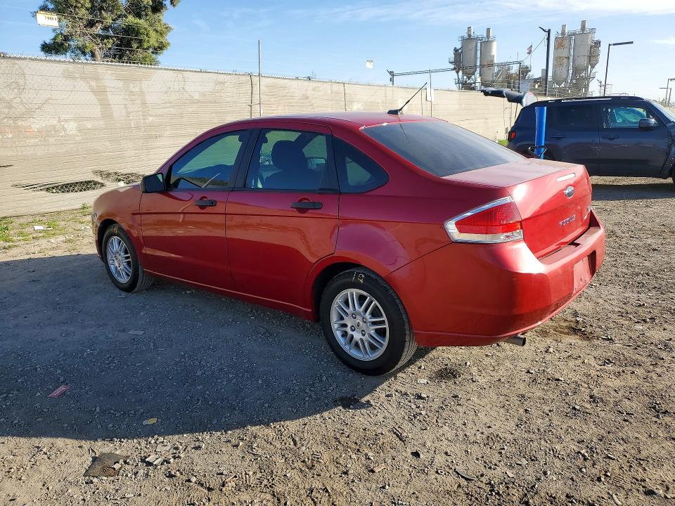 Photo 2 from auction – 2011 FORD FOCUS SE with VIN 1FAHP3FN5BW180911