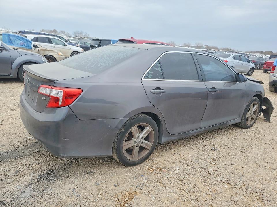 Photo 3 from auction – 2014 TOYOTA CAMRY with VIN 4T1BF1FK8EU816228