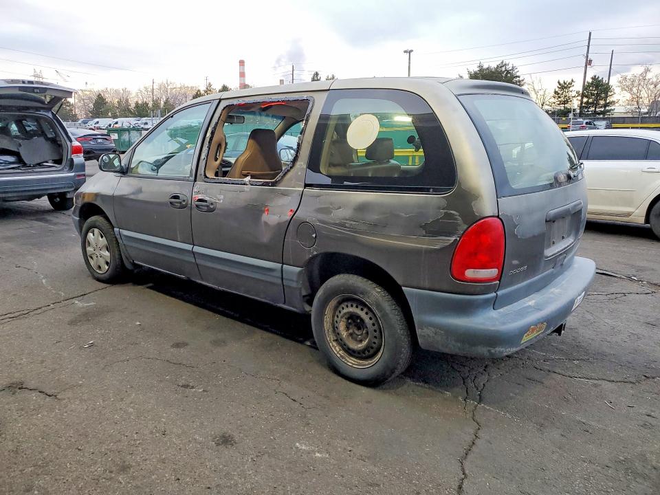 Photo 2 from auction – 1998 DODGE CARAVAN SE with VIN 2B4GP45G5WR759939