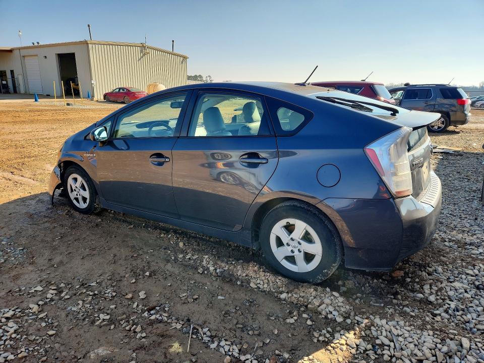Photo 2 from auction – 2011 TOYOTA PRIUS with VIN JTDKN3DU6B1376305