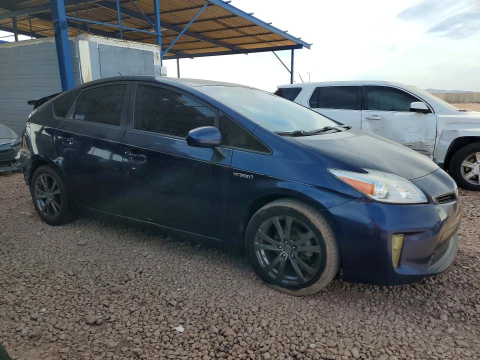 Photo 4 from auction – 2015 TOYOTA PRIUS with VIN JTDKN3DU4F1996852