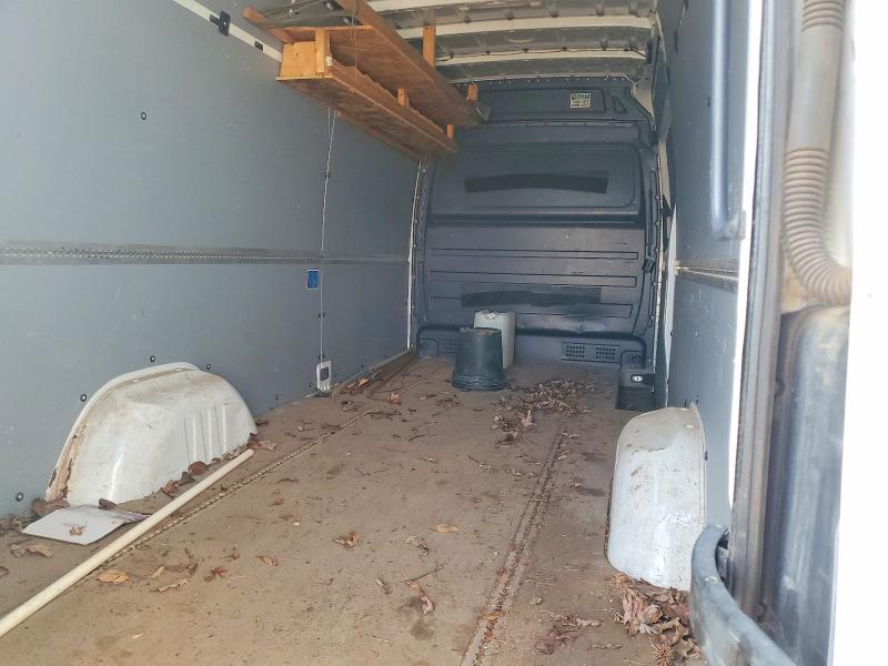 Photo 10 from auction – 2011 MERCEDES-BENZ SPRINTER with VIN WD3PE8CC9B5577372