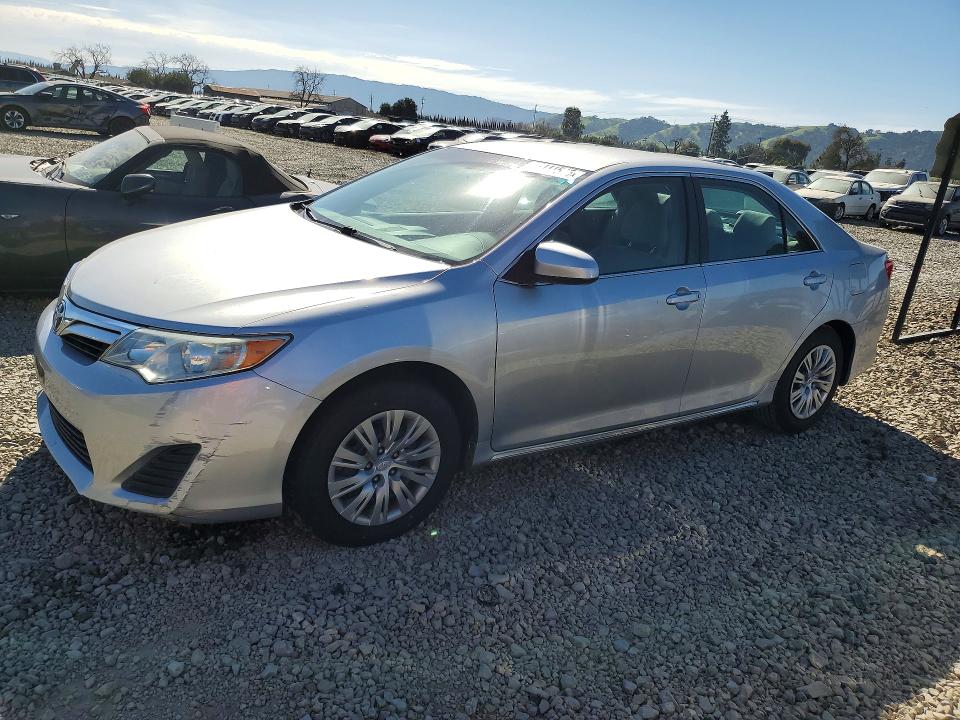 TOYOTA CAMRY L 2014 with VIN 4T1BF1FK4EU407238 - Photo from auction