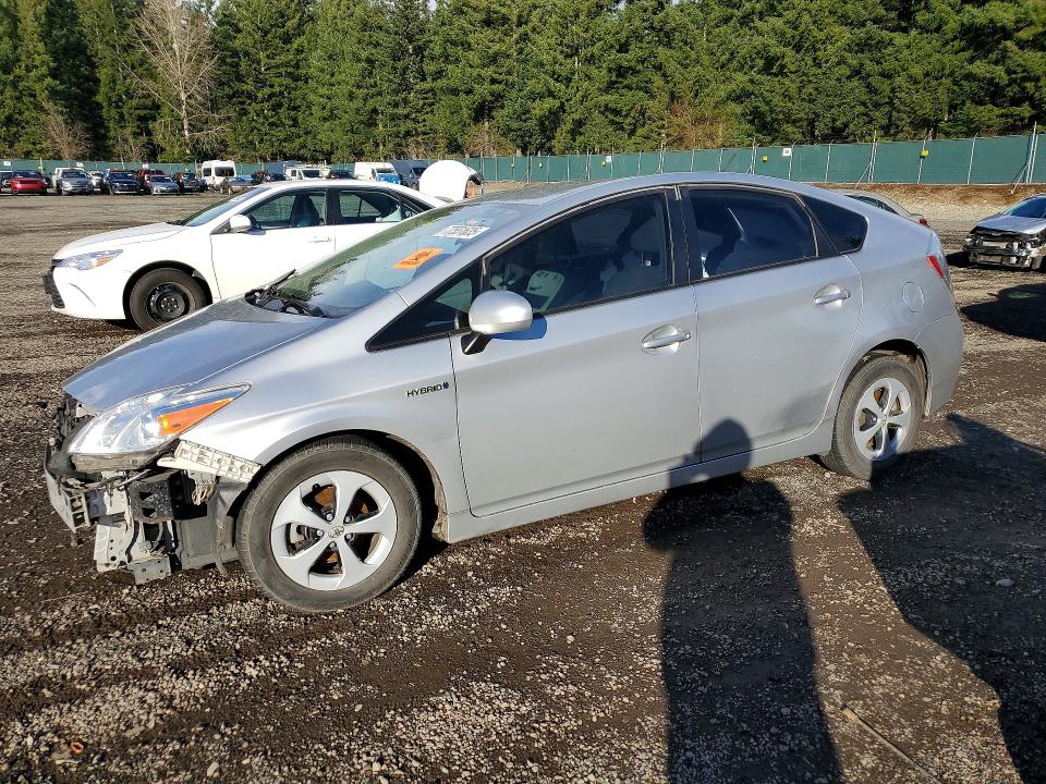 TOYOTA PRIUS 2015 con VIN JTDKN3DU2F1994761 - Foto de la subasta