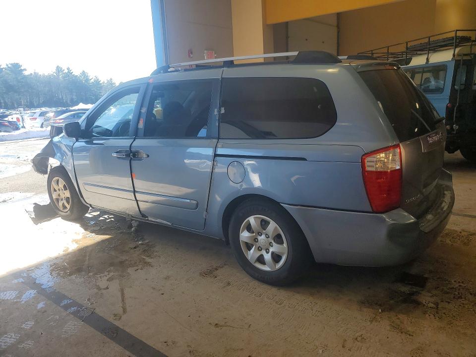 Photo 2 from auction – 2006 KIA SEDONA with VIN KNDMB233366049132