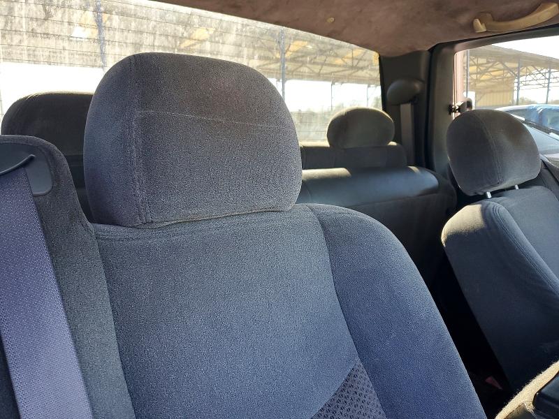 Photo 10 from auction – 2003 CHEVROLET SILVERADO with VIN 2GCEC19V131264869