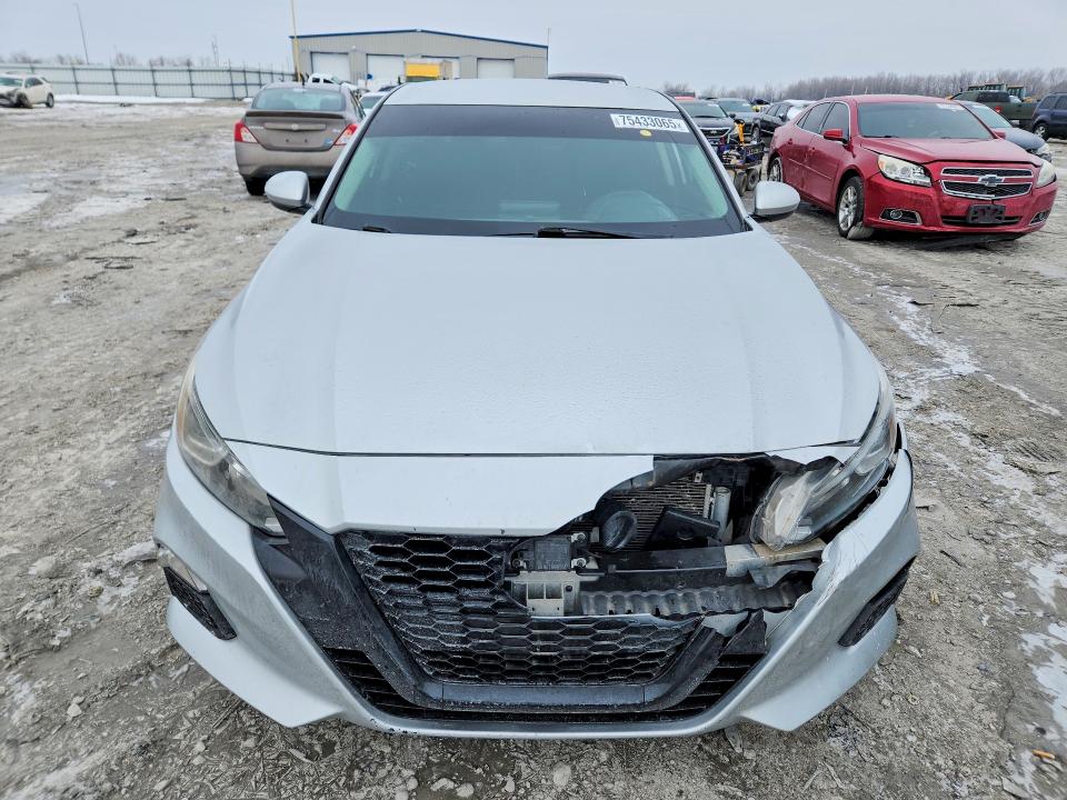 Photo 5 from auction – 2019 NISS ALTIMA with VIN 1N4BL4BV2KC200174
