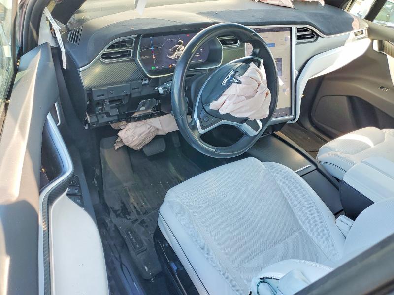 Photo 8 from auction – 2017 TESLA MODEL X with VIN 5YJXCBE21HF037888