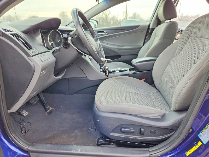 Photo 7 from auction – 2011 HYUNDAI SONATA with VIN 5NPEB4AC6BH105244