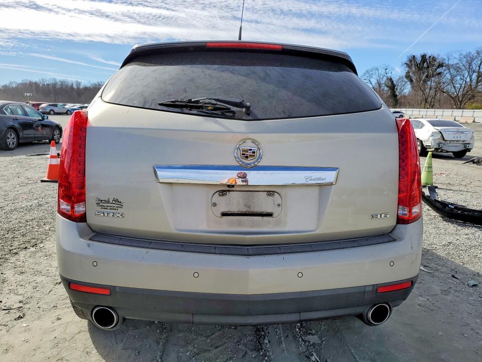 Foto 6 de la subasta – 2013 CADILLAC SRX LUXURY con VIN 3GYFNCE3XDS591978