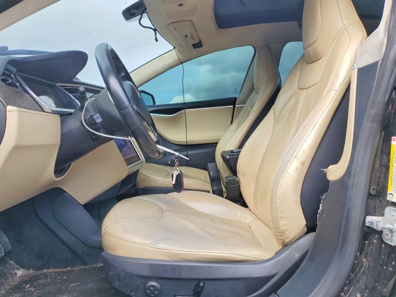 Photo 7 from auction – 2013 TESLA MODEL S with VIN 5YJSA1DN1DFP07973
