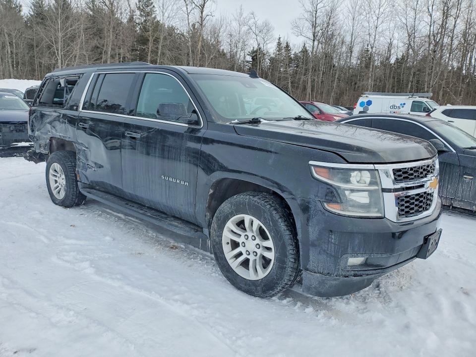 Photo 4 from auction – 2017 CHEVROLET SUBURBAN with VIN 1GNSKHKC9HR227582