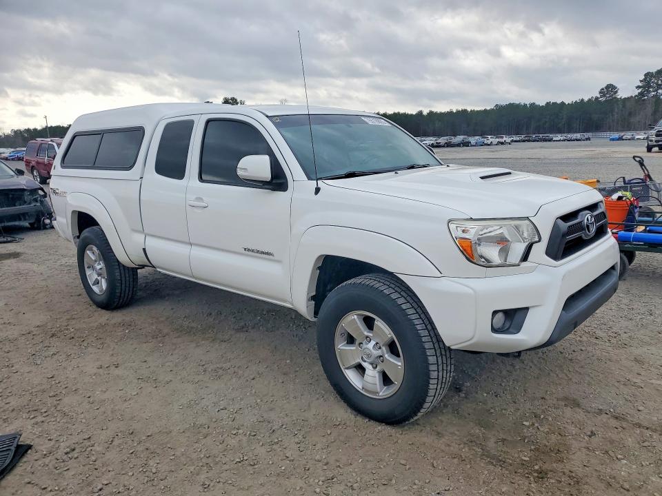 Photo 4 from auction – 2014 TOYOTA TACOMA with VIN 5TFUU4EN5EX091184
