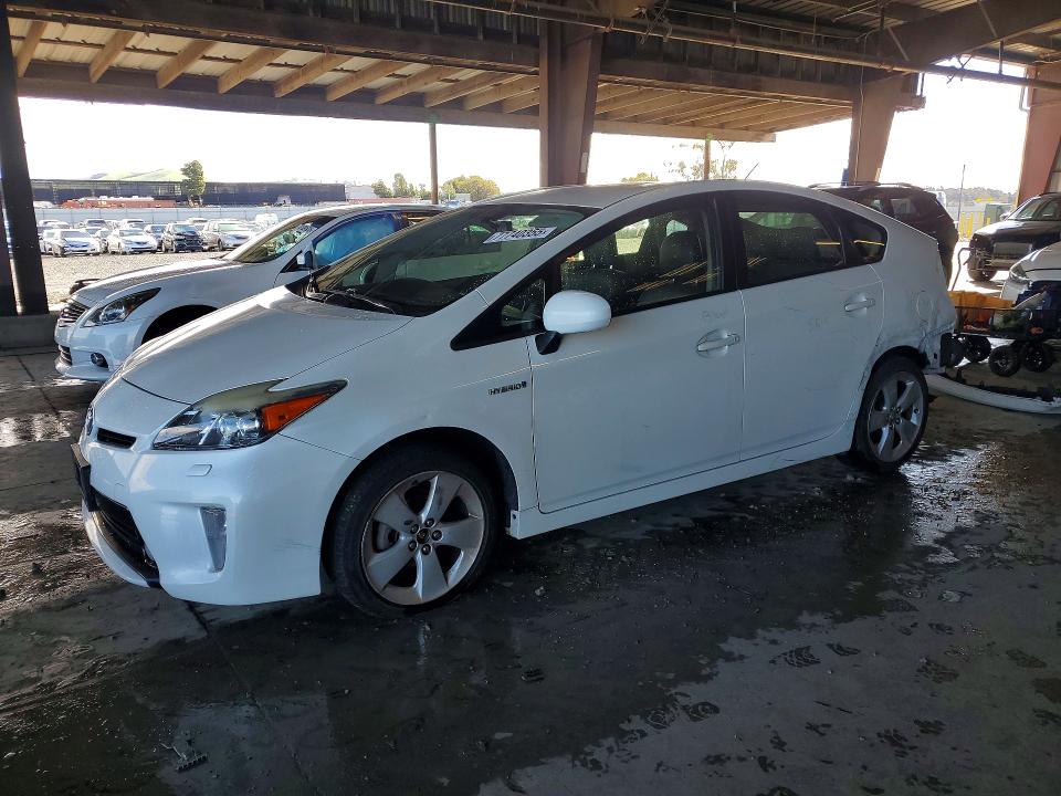 TOYOTA PRIUS 2015 with VIN JTDKN3DU8F0429114 - Photo from auction