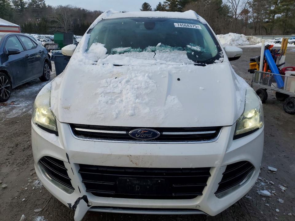 Photo 5 from auction – 2016 FORD ESCAPE TIT with VIN 1FMCU9J90GUC64000