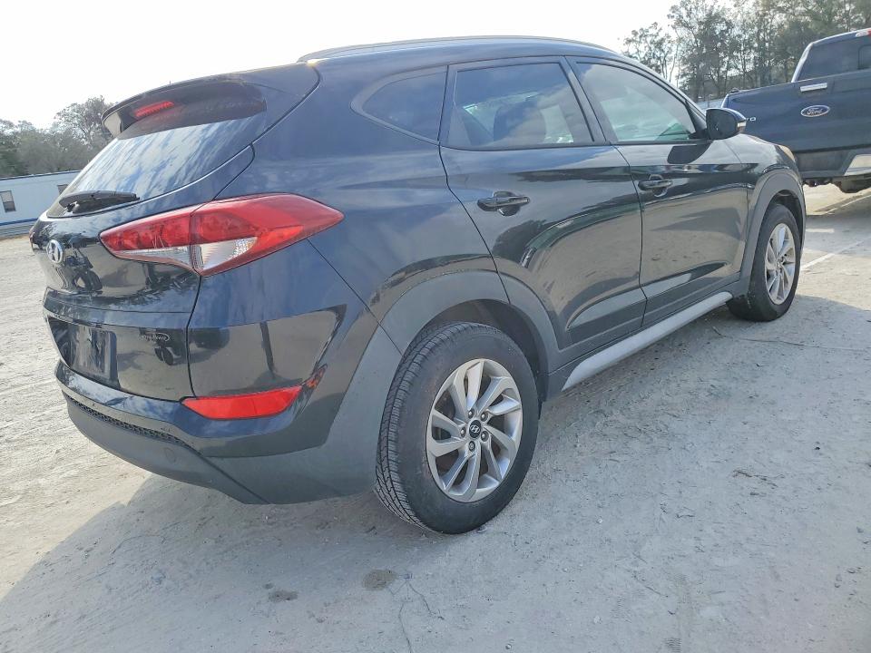 Photo 3 from auction – 2018 HYUNDAI TUCSON with VIN KM8J33A43JU769841