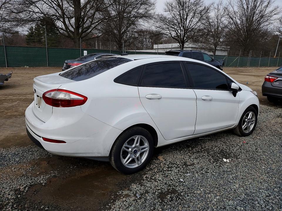 Photo 3 from auction – 2017 FORD FIESTA with VIN 3FADP4BJ1HM125341