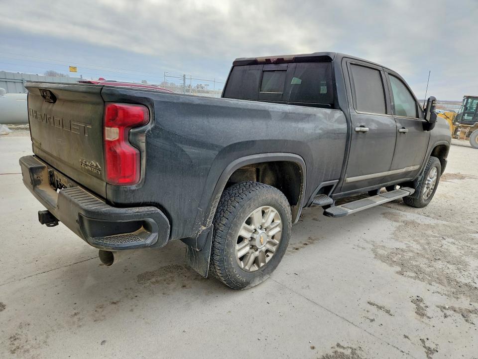 Photo 3 from auction – 2024 CHEVROLET SILVERADO with VIN 2GC4YREY9R1165057