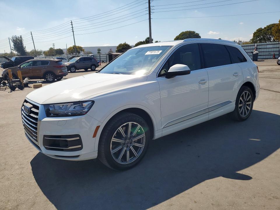 Zdjęcie 1 z aukcji – 2018 AUDI Q7 PREMIUM z VIN WA1LHAF71JD031312
