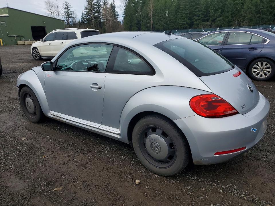 Photo 2 from auction – 2013 VOLKSWAGEN BEETLE with VIN 3VWJP7AT8DM688282