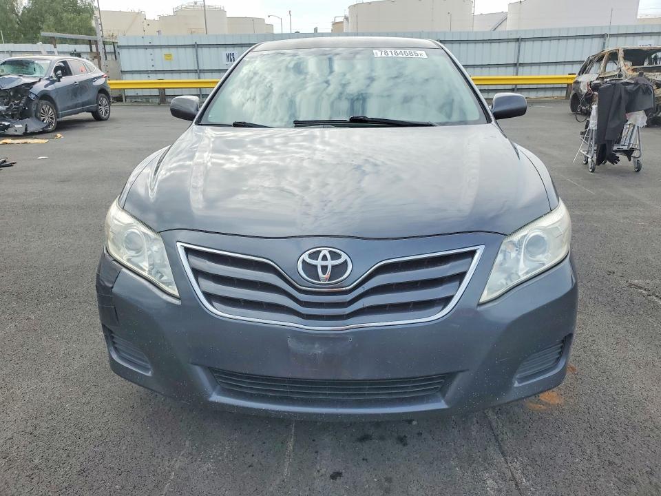 Photo 5 from auction – 2011 TOYOTA CAMRY with VIN 4T1BF3EK2BU158401