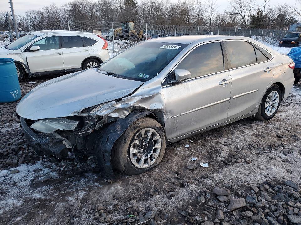 TOYOTA CAMRY 2017 with VIN 4T1BF1FK1HU745202 - Photo from auction