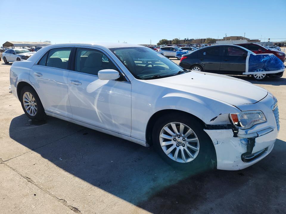 Photo 4 from auction – 2012 CHRYSLER 300 with VIN 2C3CCAAG2CH225319