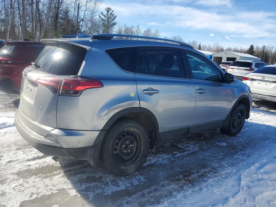 Photo 3 from auction – 2018 TOYOTA RAV4 with VIN 2T3ZFREV5JW494996