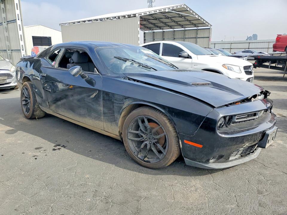 Photo 4 from auction – 2016 DODGE CHALLENGER with VIN 2C3CDZAG1GH113709
