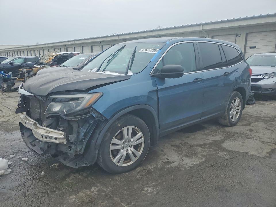 HONDA PILOT 2016 with VIN 5FNYF6H13GB110425 - Photo from auction