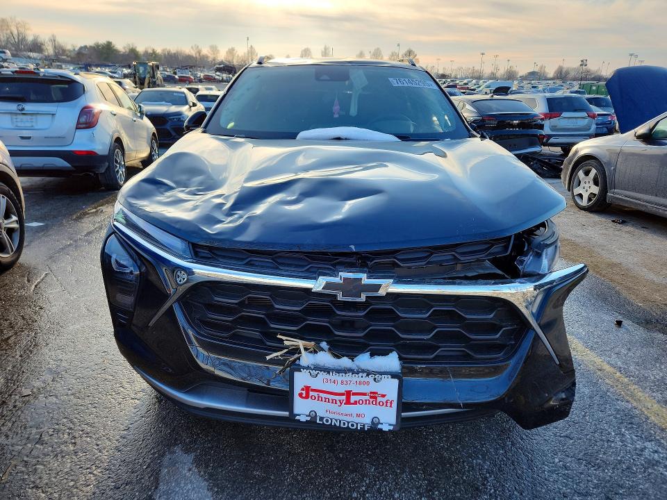 Photo 5 from auction – 2025 CHEVROLET TRAX with VIN KL77LHEP5SC257440