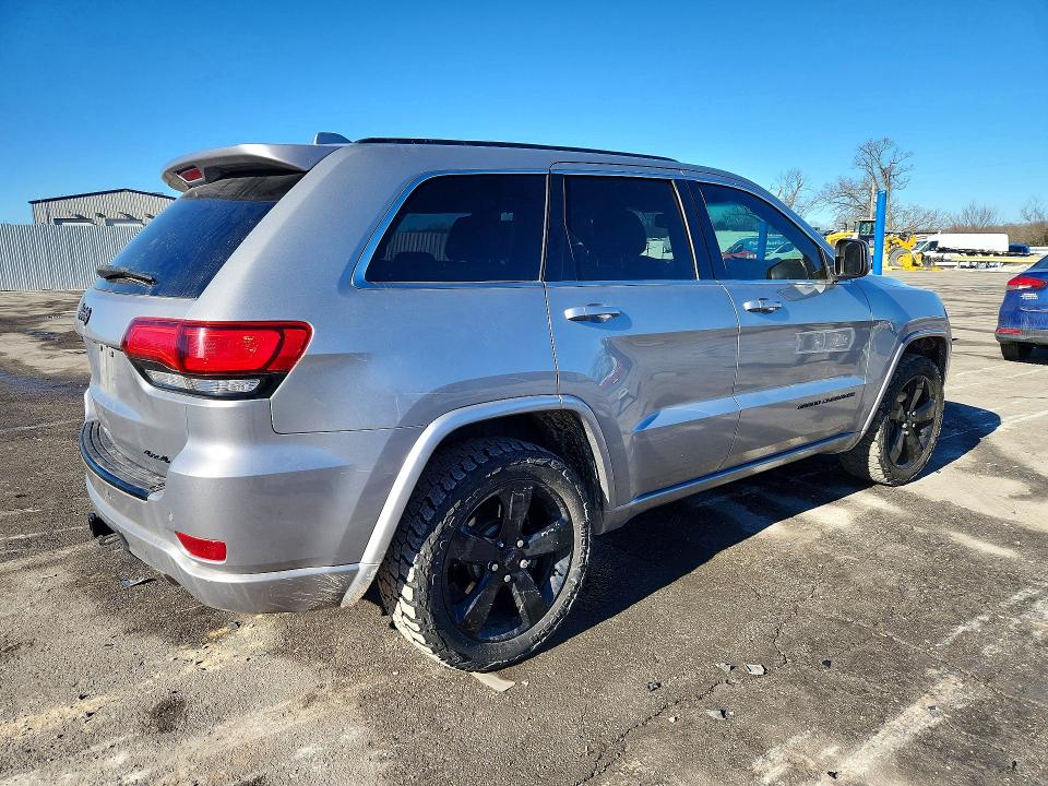 Photo 3 from auction – 2015 JEEP GRAND CHEROKEE with VIN 1C4RJFAG8FC821373