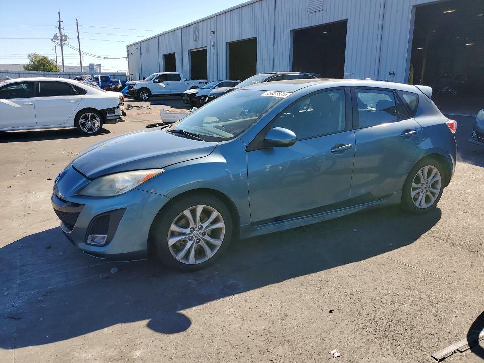 MAZDA 3 2011 with VIN JM1BL1K50B1411457 - Photo from auction