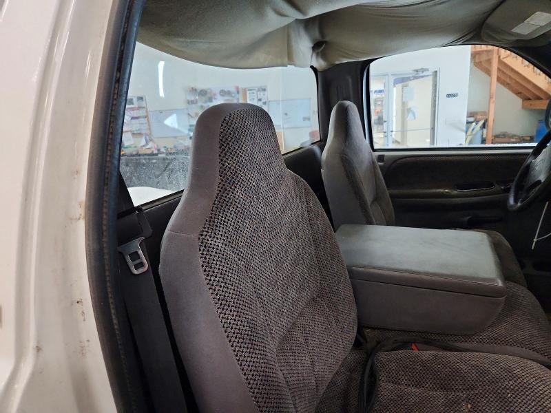 Photo 10 from auction – 1998 DODGE RAM 2500 with VIN 3B7KF26D6WM210864