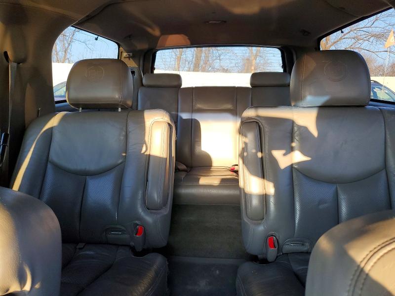 Photo 10 from auction – 2004 CADILLAC ESCALADE with VIN 3GYFK66N04G261506