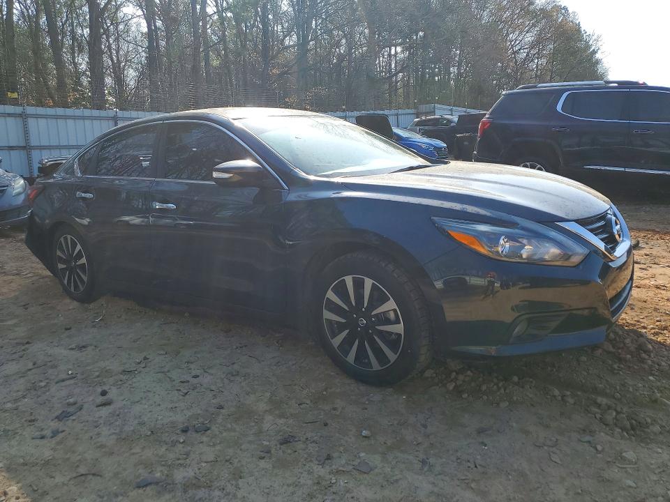 Photo 4 from auction – 2018 NISSAN ALTIMA with VIN 1N4AL3AP5JC183670