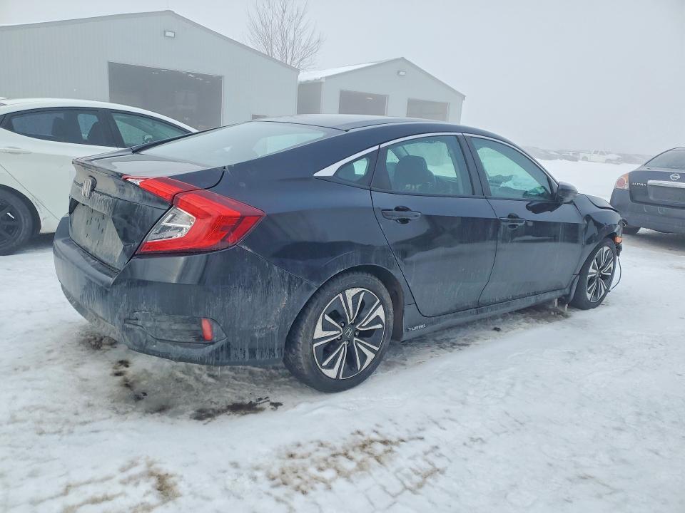 Photo 3 from auction – 2018 HONDA CIVIC with VIN 2HGFC1F48JH101688