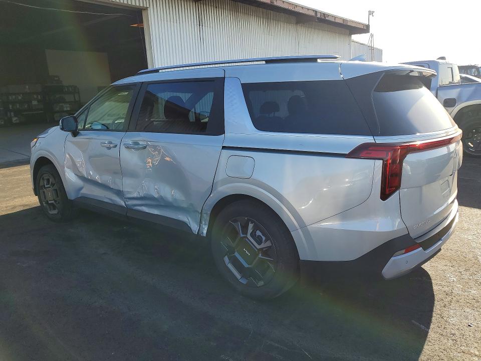 Photo 2 from auction – 2025 KIA CARNIVAL with VIN KNDNC5KA4S6037973