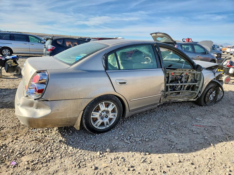 Photo 3 from auction – 2005 NISS ALTIMA with VIN 1N4AL11E75N469324