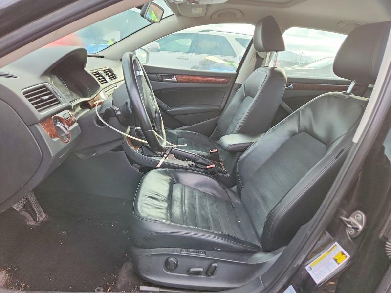 Photo 7 from auction – 2013 VOLKSWAGEN PASSAT SEL with VIN 1VWCM7A38DC071550