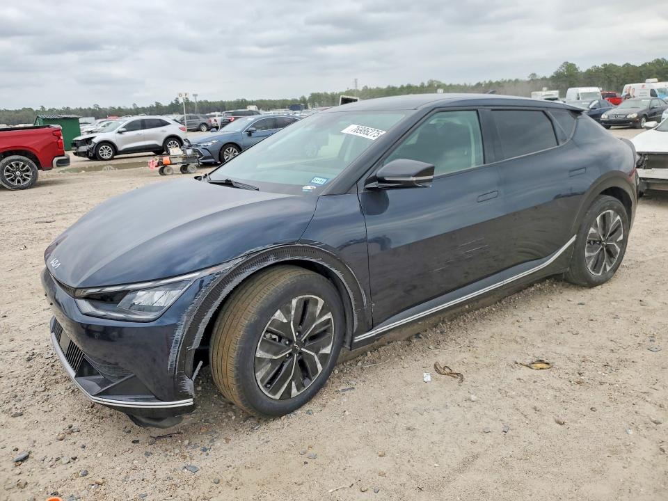 KIA EV6 LIGHT 2023 con VIN KNDC34LAXP5128078 - Foto de la subasta