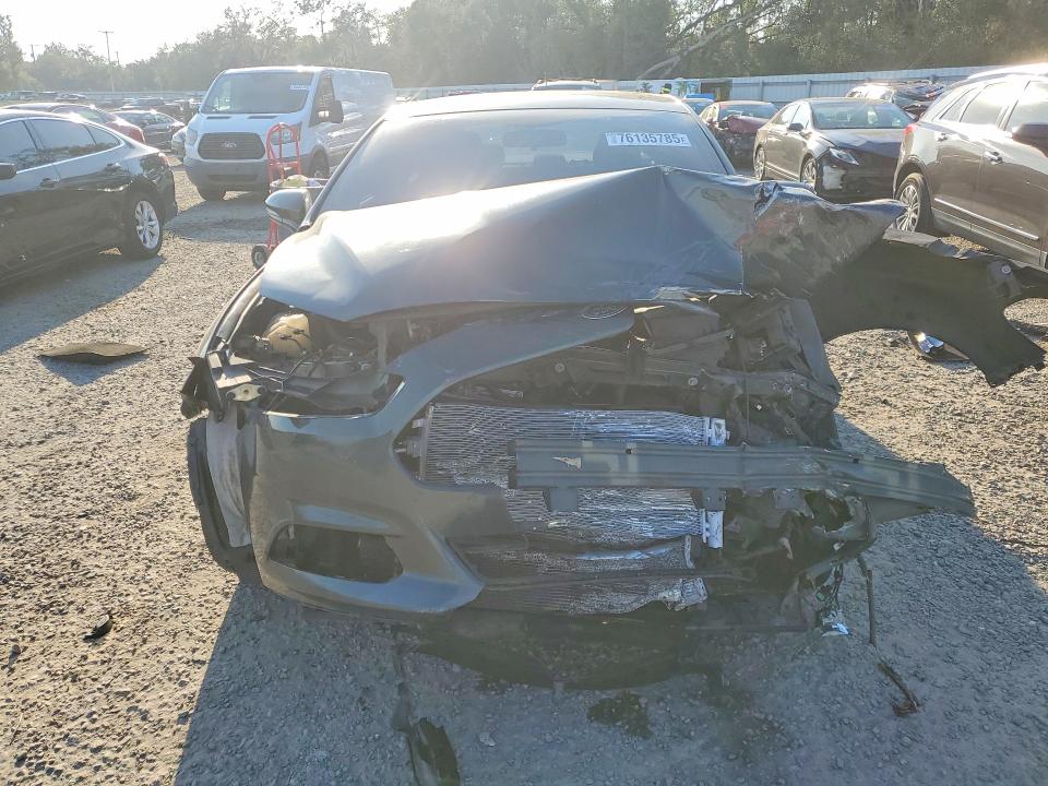 Photo 5 from auction – 2015 FORD FUSION with VIN 3FA6P0HD0FR277128