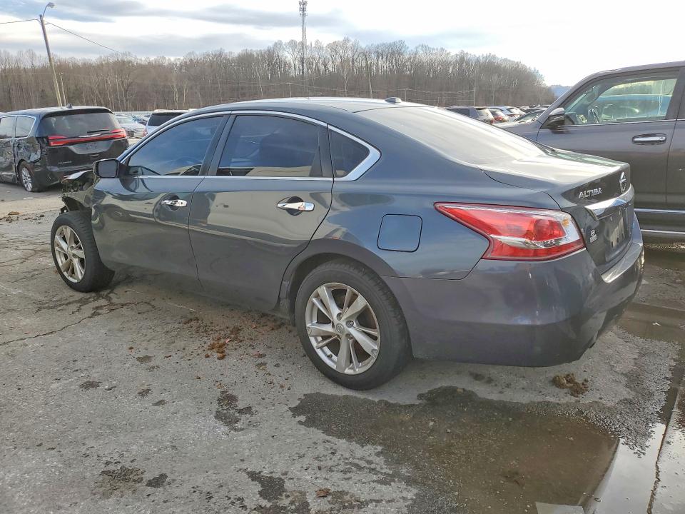 Photo 2 from auction – 2013 NISSAN ALTIMA with VIN 1N4AL3AP7DN459372